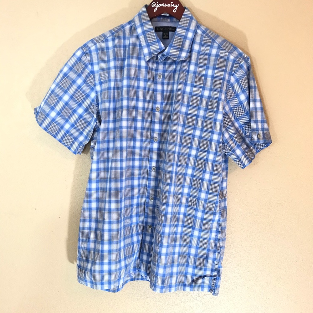 Blue plaid euc banana republic size large shirt